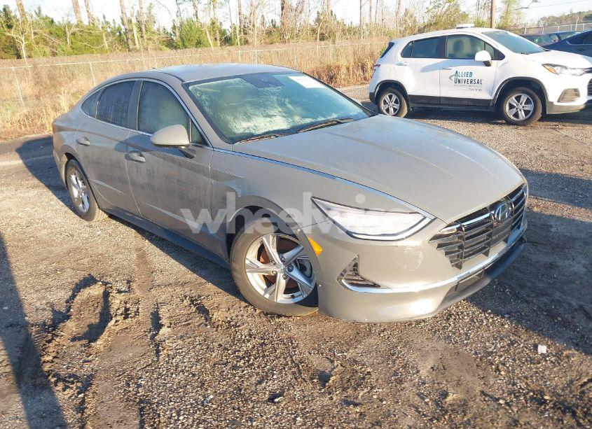 2020 Hyundai Sonata SE (VIN 5NPEG4JA4LH007640) main photo