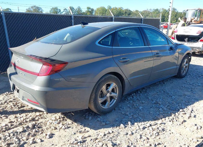 Photo 4 of 2020 Hyundai Sonata SE (VIN 5NPEG4JA4LH054604)