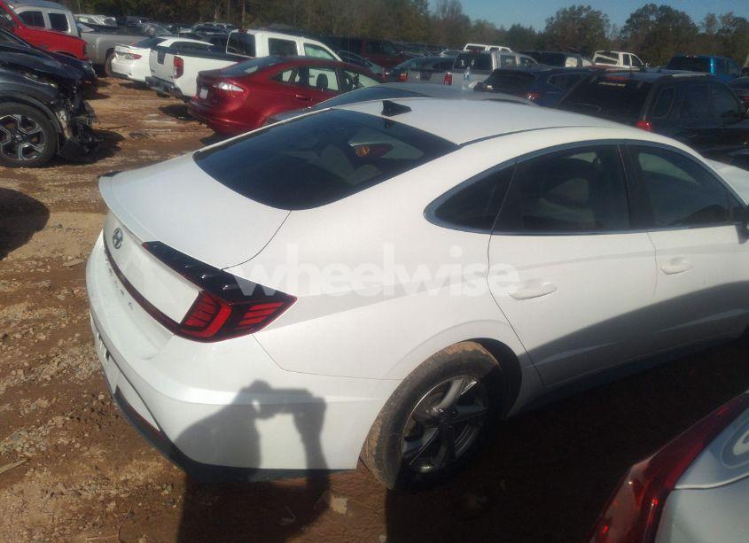 Photo 4 of 2021 Hyundai Sonata SE (VIN 5NPEG4JA4MH066592)