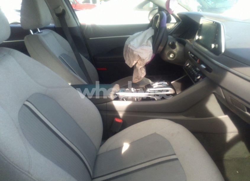 Photo 5 of 2021 Hyundai Sonata SE (VIN 5NPEG4JA4MH066592)