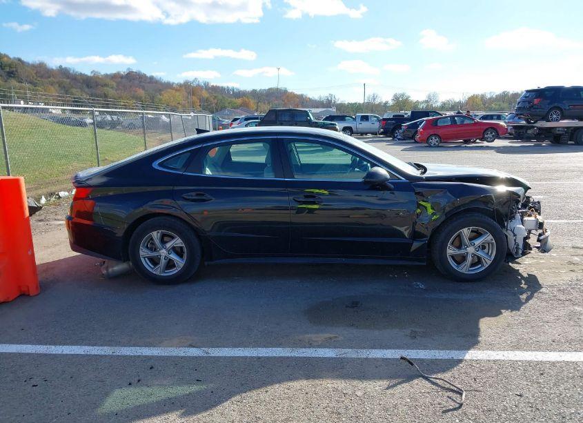 Photo 13 of 2021 Hyundai Sonata SE (VIN 5NPEG4JA4MH077401)