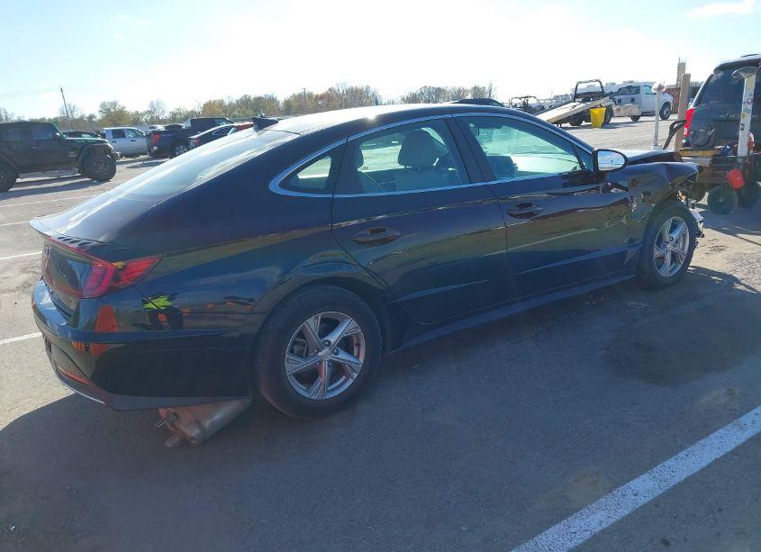 Photo 4 of 2021 Hyundai Sonata SE (VIN 5NPEG4JA4MH077401)