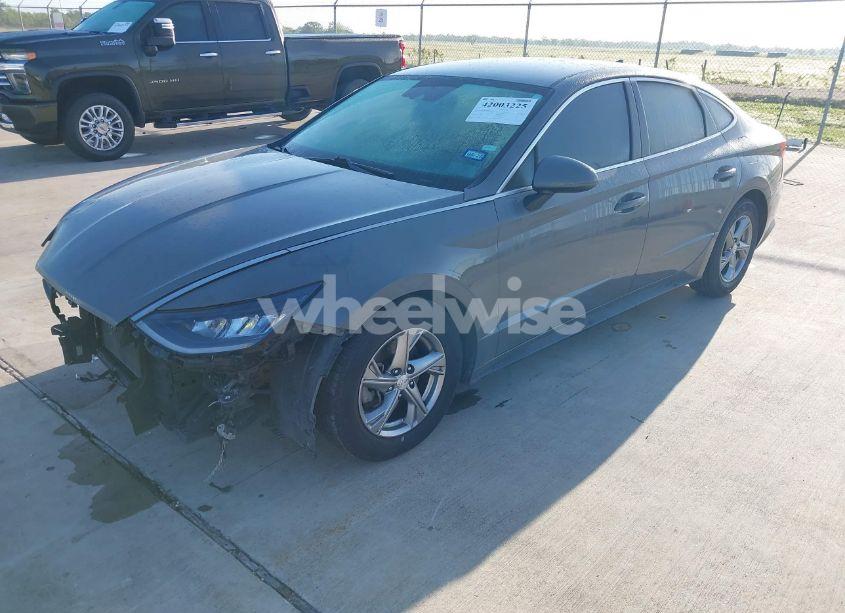 Photo 2 of 2020 Hyundai Sonata SE (VIN 5NPEG4JA5LH029694)
