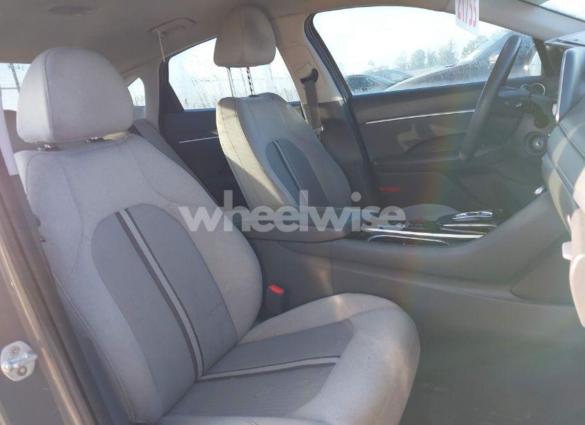 Photo 5 of 2020 Hyundai Sonata SE (VIN 5NPEG4JA5LH029694)