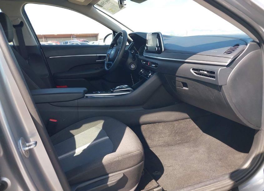 Photo 5 of 2021 Hyundai Sonata SE (VIN 5NPEG4JA5MH073129)