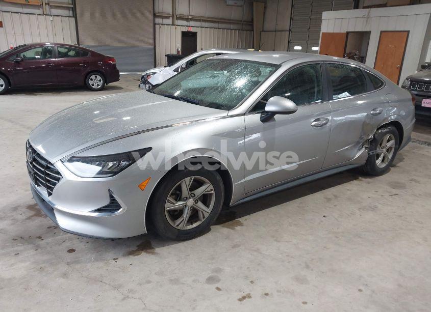 Photo 2 of 2021 Hyundai Sonata SE (VIN 5NPEG4JA5MH077827)