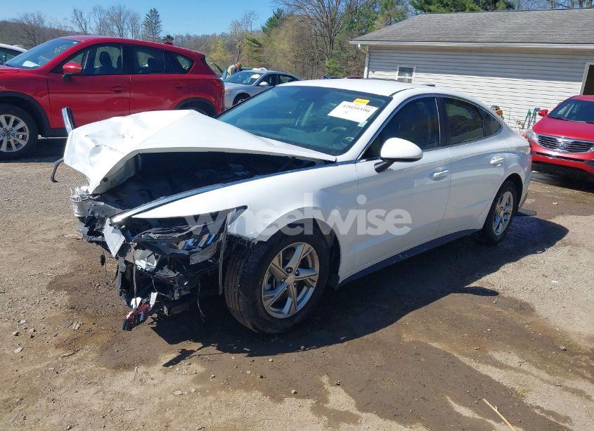 Photo 2 of 2022 Hyundai Sonata SE (VIN 5NPEG4JA5NH143746)