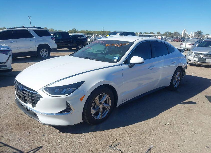 Photo 2 of 2021 Hyundai Sonata SE (VIN 5NPEG4JA6MH064097)