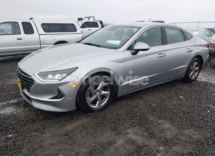 Photo 2 of 2021 Hyundai Sonata SE (VIN 5NPEG4JA6MH069543)
