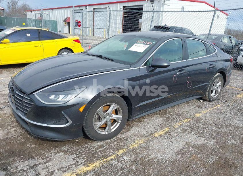 Photo 2 of 2021 Hyundai Sonata SE (VIN 5NPEG4JA6MH074371)