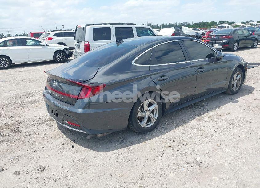 Photo 4 of 2021 Hyundai Sonata SE (VIN 5NPEG4JA6MH105036)