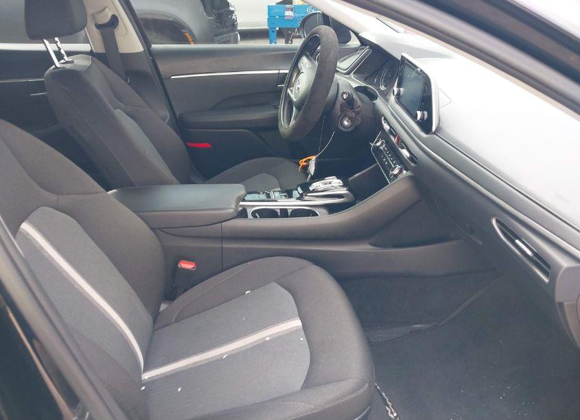 Photo 5 of 2022 Hyundai Sonata SE (VIN 5NPEG4JA6NH145506)