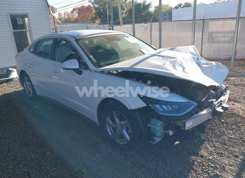 2020 Hyundai Sonata SE (VIN 5NPEG4JA7LH057836) main photo
