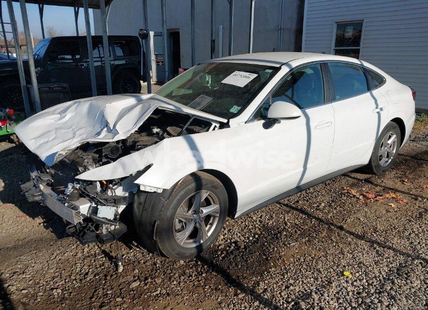 Photo 2 of 2020 Hyundai Sonata SE (VIN 5NPEG4JA7LH057836)