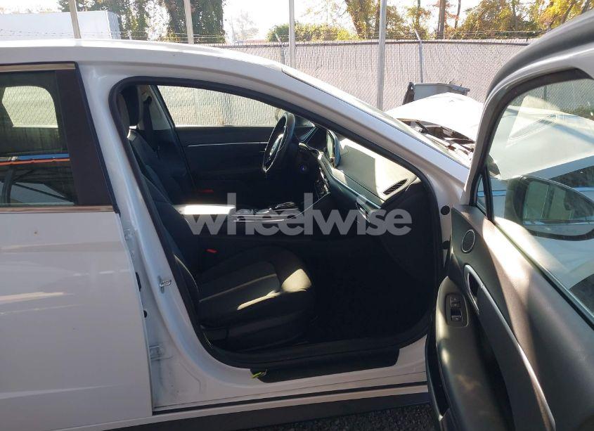 Photo 5 of 2020 Hyundai Sonata SE (VIN 5NPEG4JA7LH057836)