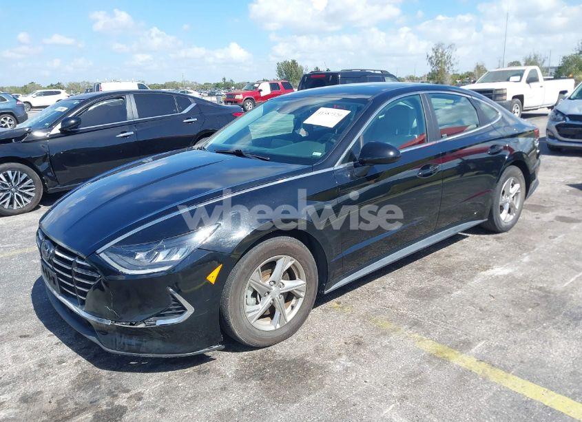 Photo 2 of 2021 Hyundai Sonata SE (VIN 5NPEG4JA7MH065369)