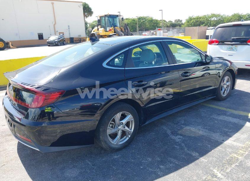 Photo 4 of 2021 Hyundai Sonata SE (VIN 5NPEG4JA7MH065369)