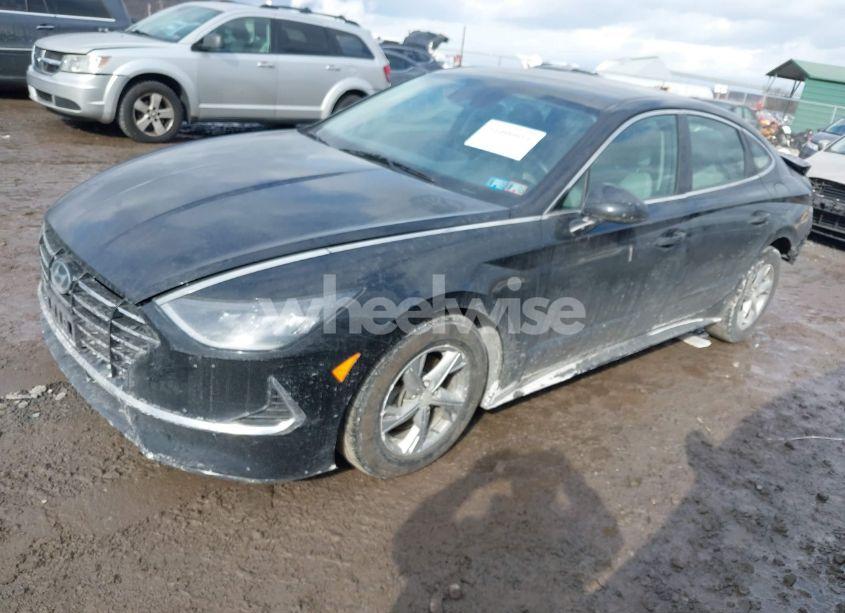 Photo 2 of 2021 Hyundai Sonata SE (VIN 5NPEG4JA7MH066814)
