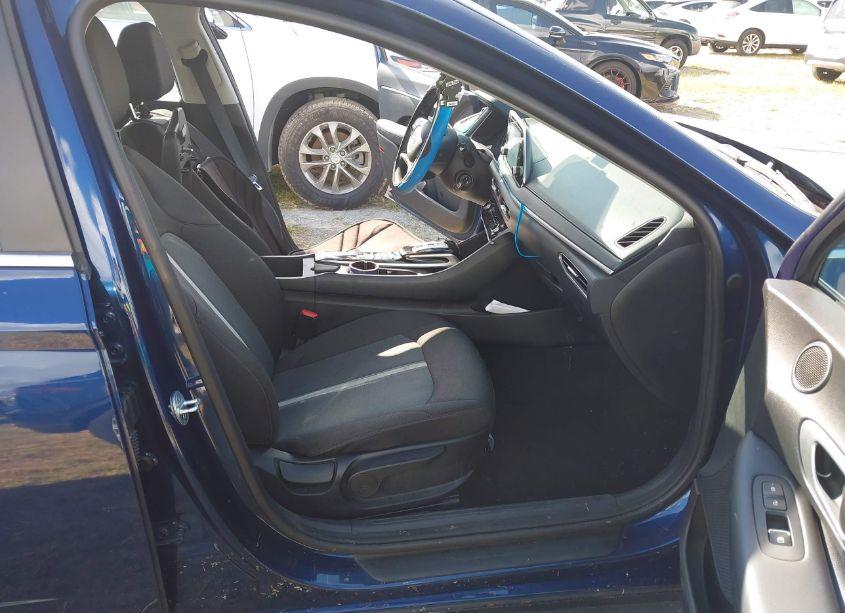 Photo 5 of 2021 Hyundai Sonata SE (VIN 5NPEG4JA7MH073861)