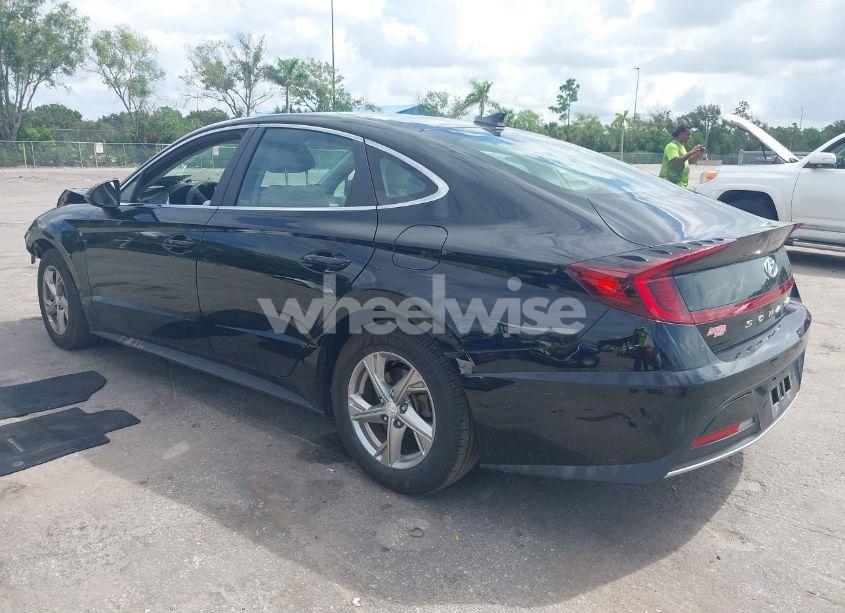 Photo 3 of 2022 Hyundai Sonata SE (VIN 5NPEG4JA7NH147572)