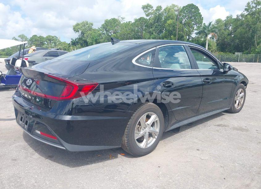 Photo 4 of 2022 Hyundai Sonata SE (VIN 5NPEG4JA7NH147572)