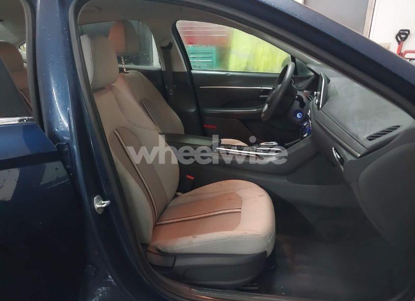 Photo 5 of 2020 Hyundai Sonata SE (VIN 5NPEG4JA8LH016275)