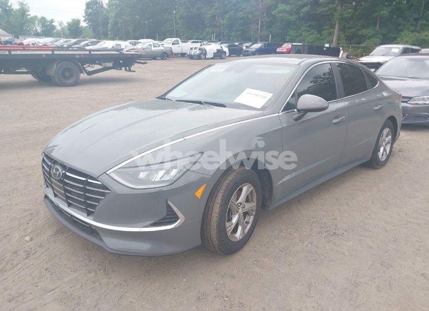 Photo 2 of 2020 Hyundai Sonata SE (VIN 5NPEG4JA8LH042665)