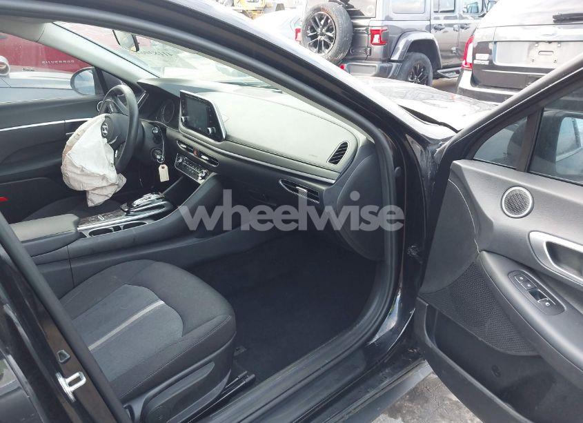 Photo 5 of 2021 Hyundai Sonata SE (VIN 5NPEG4JA8MH104986)