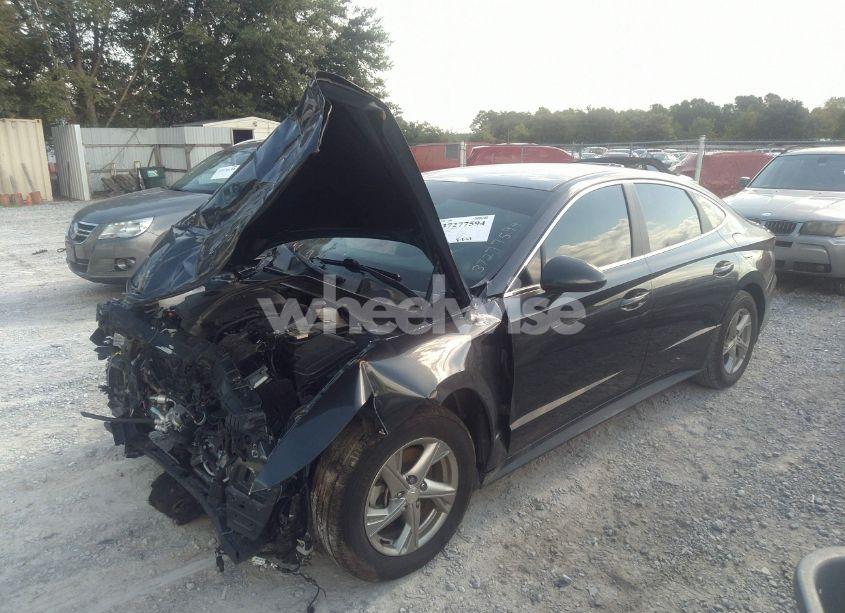 Photo 2 of 2021 Hyundai Sonata SE (VIN 5NPEG4JA8MH118886)
