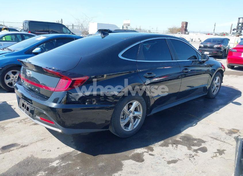 Photo 4 of 2021 Hyundai Sonata SE (VIN 5NPEG4JA8MH123442)