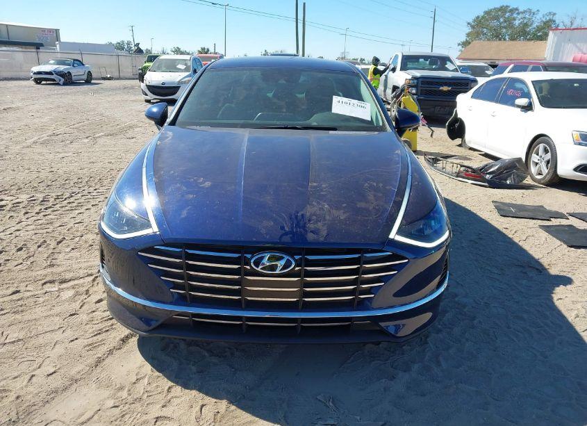 Photo 12 of 2021 Hyundai Sonata SE (VIN 5NPEG4JA8MH124011)