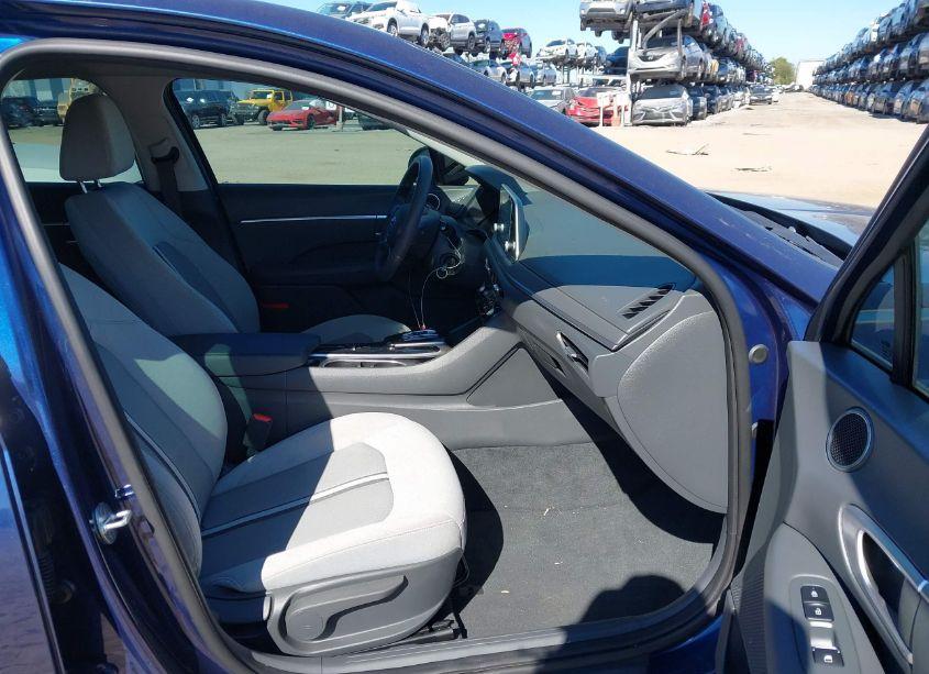 Photo 5 of 2021 Hyundai Sonata SE (VIN 5NPEG4JA8MH124011)