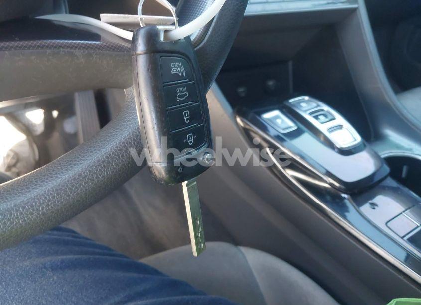 Photo 11 of 2020 Hyundai Sonata SE (VIN 5NPEG4JA9LH001610)