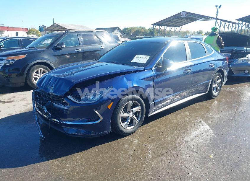 Photo 2 of 2020 Hyundai Sonata SE (VIN 5NPEG4JA9LH001610)