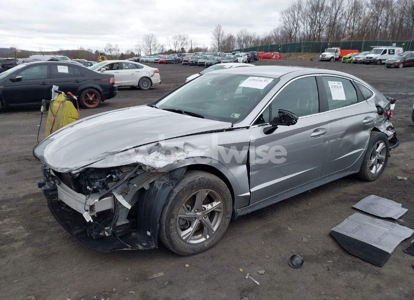 Photo 2 of 2021 Hyundai Sonata SE (VIN 5NPEG4JA9MH108576)