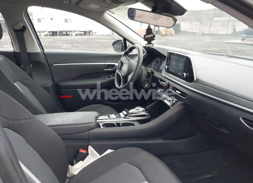 Photo 5 of 2021 Hyundai Sonata SE (VIN 5NPEG4JA9MH108576)