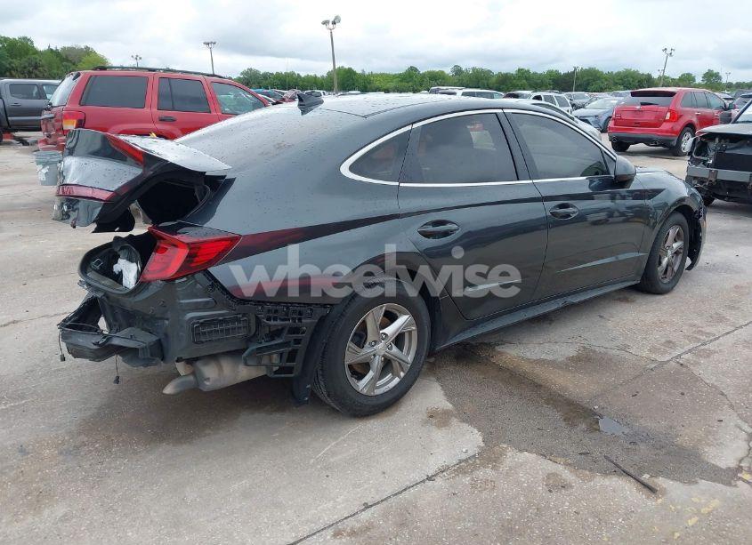 Photo 4 of 2022 Hyundai Sonata SE (VIN 5NPEG4JA9NH134242)