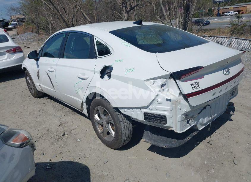 Photo 3 of 2022 Hyundai Sonata SE (VIN 5NPEG4JA9NH135469)