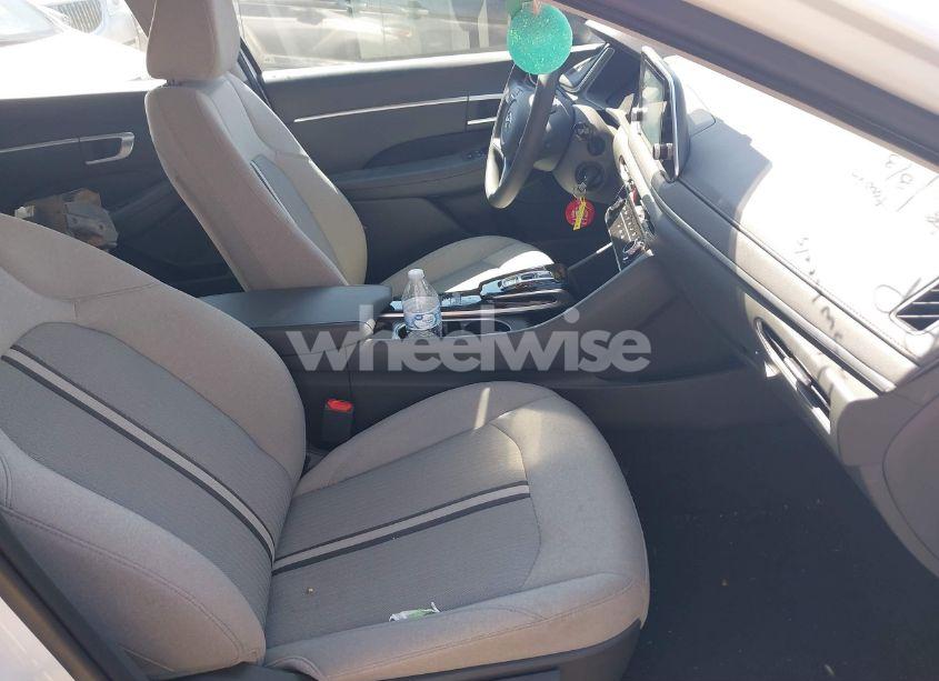 Photo 5 of 2022 Hyundai Sonata SE (VIN 5NPEG4JA9NH135469)