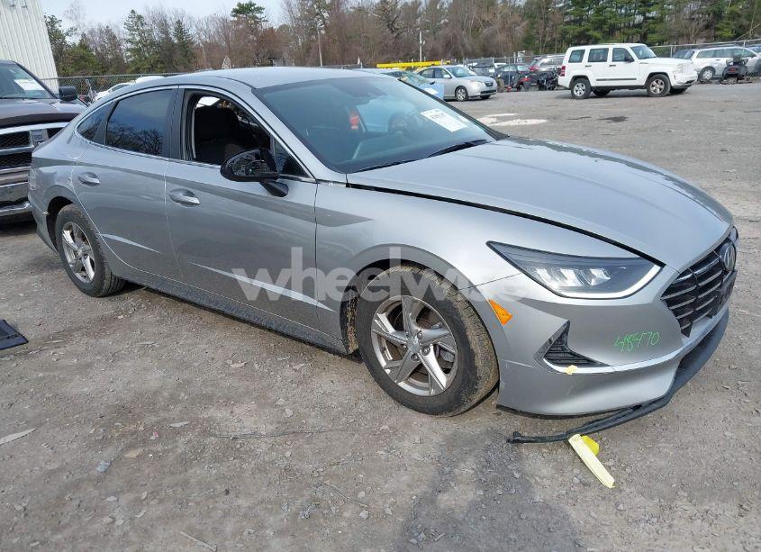 2022 Hyundai Sonata SE (VIN 5NPEG4JA9NH142857) main photo