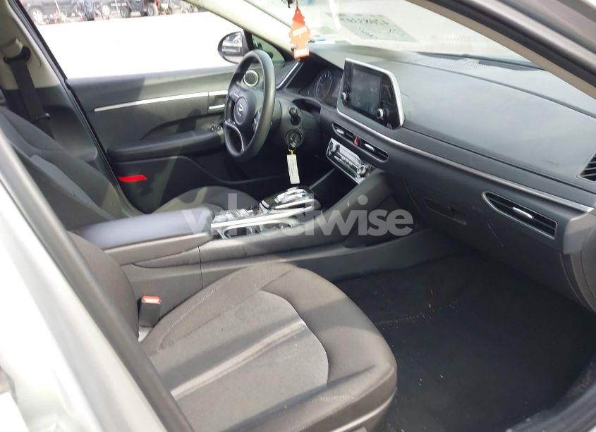 Photo 5 of 2022 Hyundai Sonata SE (VIN 5NPEG4JA9NH142857)