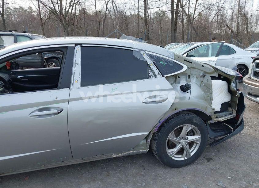 Photo 6 of 2022 Hyundai Sonata SE (VIN 5NPEG4JA9NH142857)
