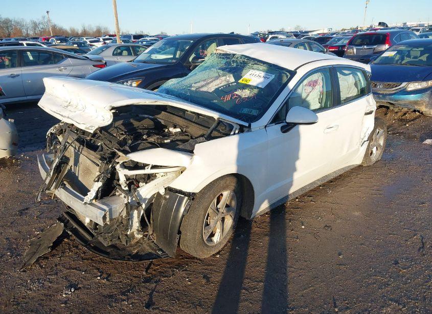 Photo 2 of 2021 Hyundai Sonata SE (VIN 5NPEG4JAXMH066998)