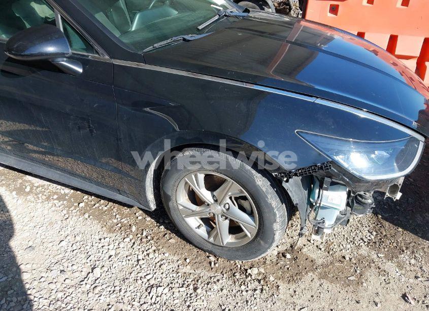 2021 Hyundai Sonata SE (VIN 5NPEG4JAXMH090752) main photo