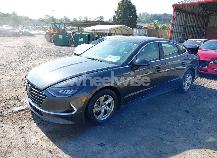 Photo 2 of 2021 Hyundai Sonata SE (VIN 5NPEG4JAXMH124446)