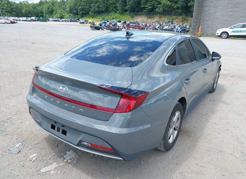 Photo 4 of 2022 Hyundai Sonata SE (VIN 5NPEG4JAXNH149574)