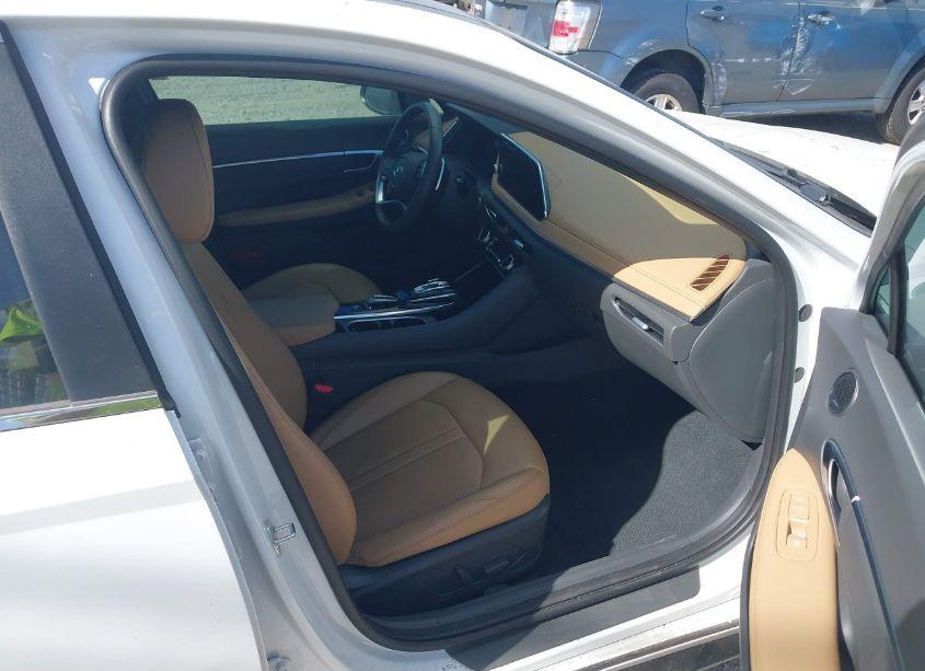 Photo 5 of 2021 Hyundai Sonata LIMITED (VIN 5NPEH4J21MH101482)