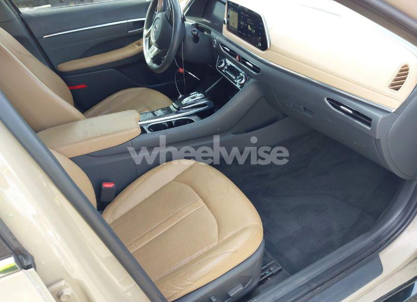 Photo 5 of 2020 Hyundai Sonata LIMITED (VIN 5NPEH4J22LH032686)