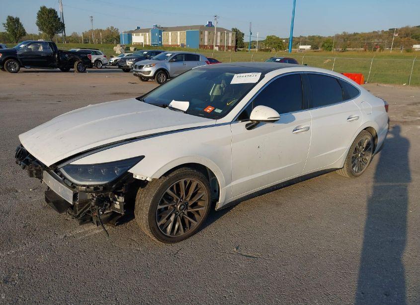 Photo 2 of 2020 Hyundai Sonata LIMITED (VIN 5NPEH4J22LH033031)