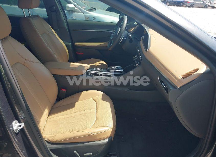 Photo 5 of 2020 Hyundai Sonata LIMITED (VIN 5NPEH4J24LH014125)